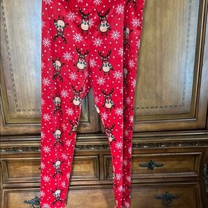 No Boundaries Red Holiday Leggings